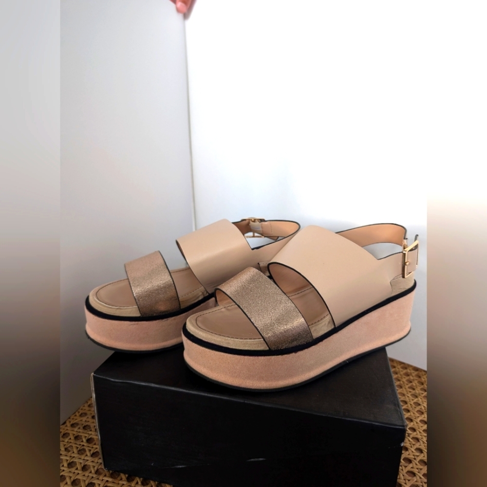 Platform sandals